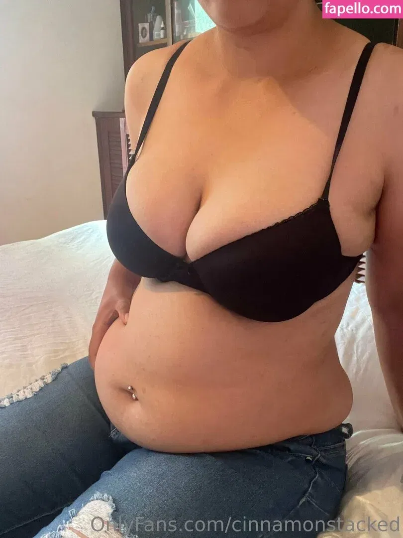 cinnamonstacked Onlyfans Photo Gallery 