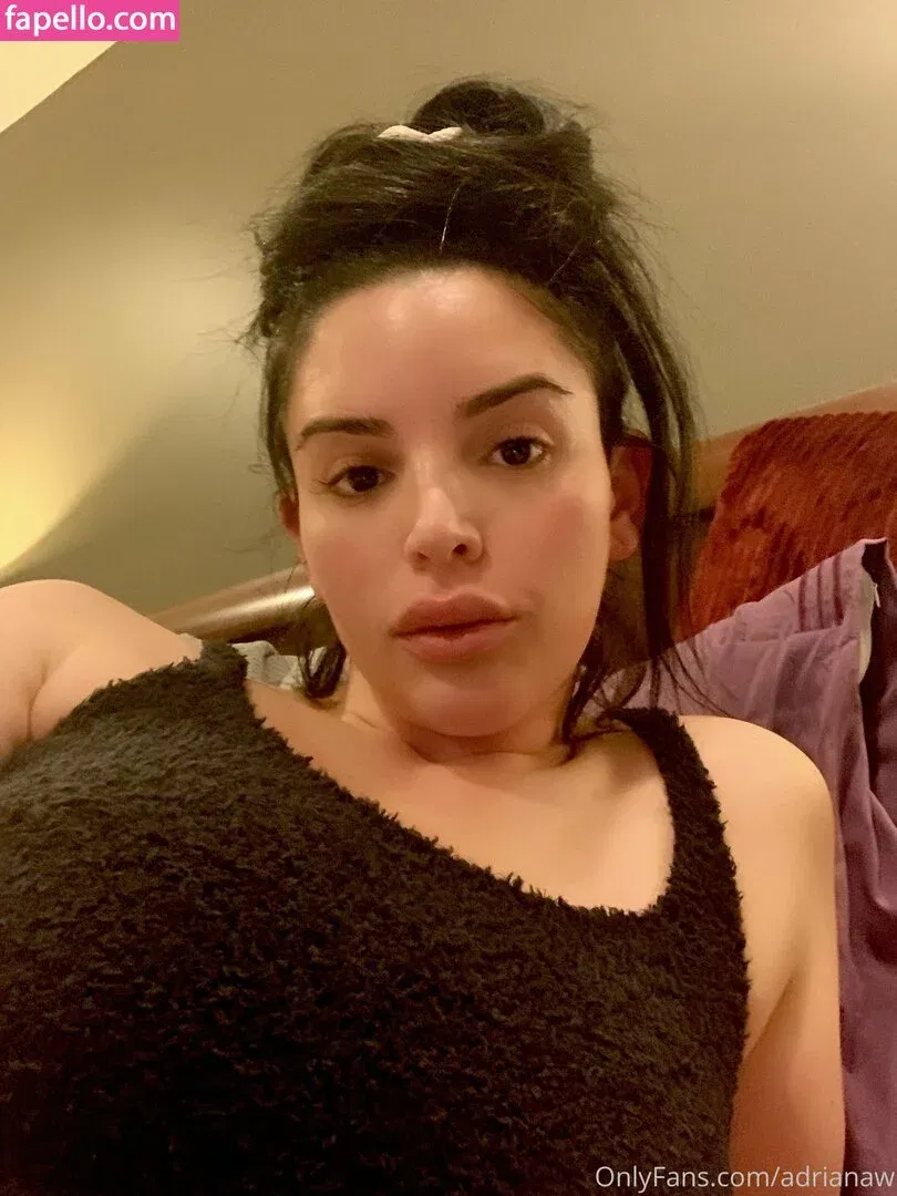 adrianaw Onlyfans Photo Gallery 