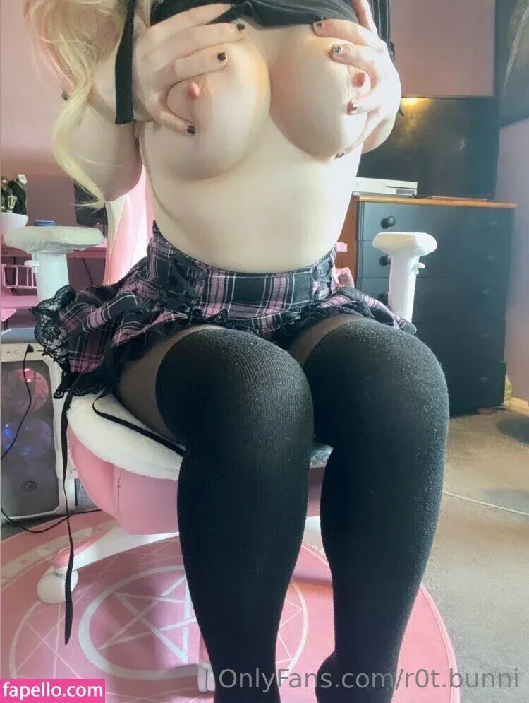 xmilkbunnix Onlyfans Photo Gallery 