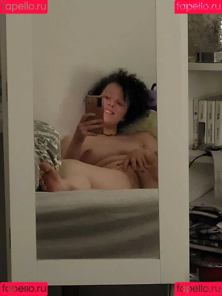 LamperaAsteria21 Onlyfans Photo Gallery 