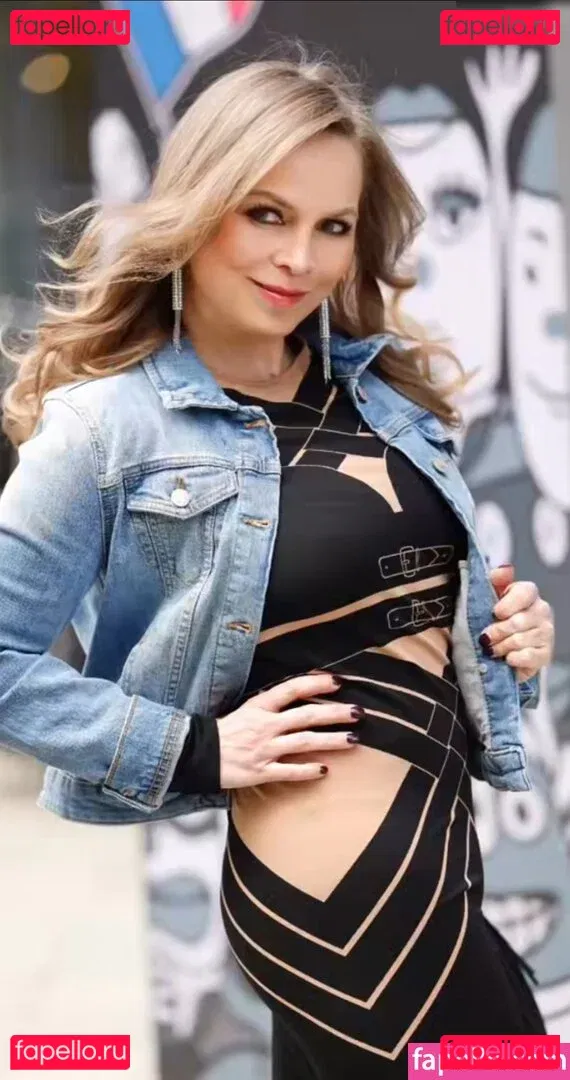 Regina Halmich Onlyfans Photo Gallery 