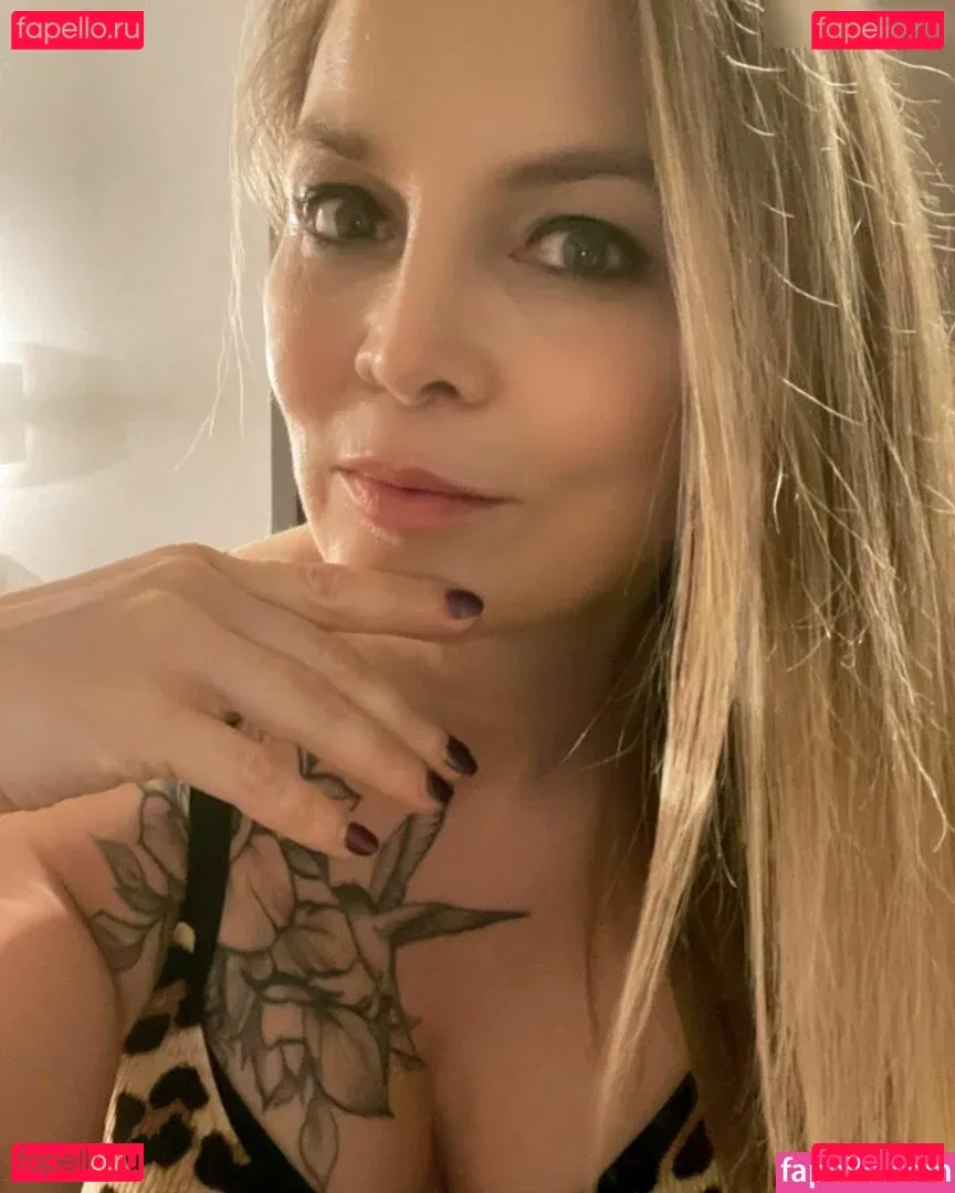 Regina Halmich Onlyfans Photo Gallery 