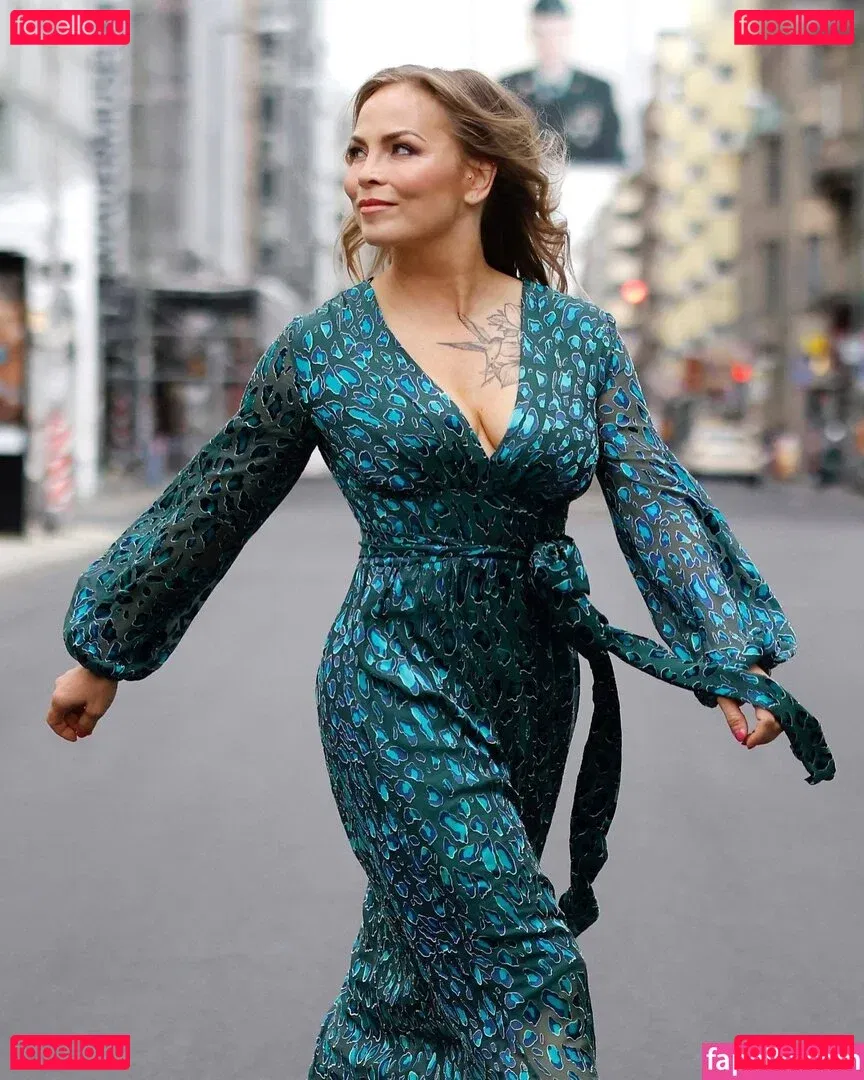 Regina Halmich Onlyfans Photo Gallery 