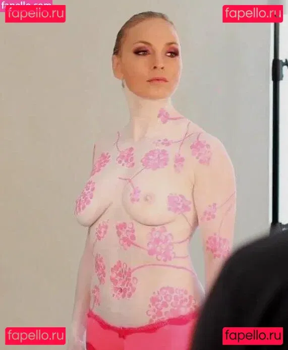 Regina Halmich Onlyfans Photo Gallery 