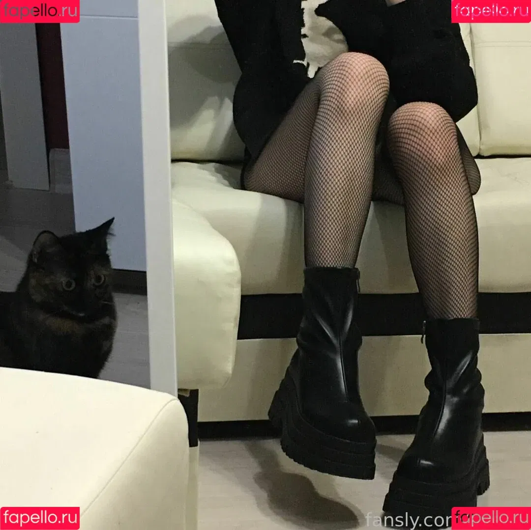 Ayerie Onlyfans Photo Gallery 