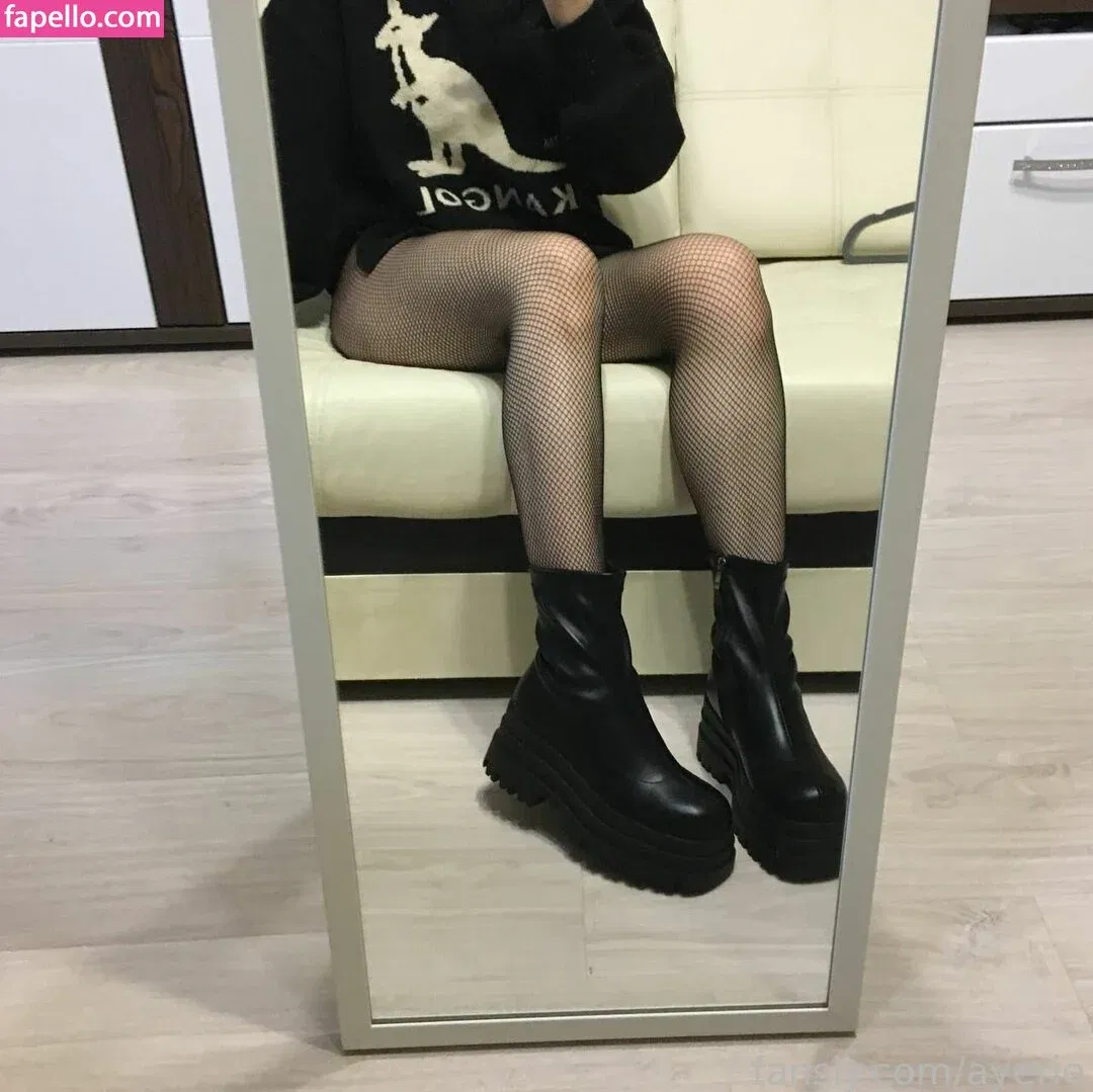 Ayerie Onlyfans Photo Gallery 