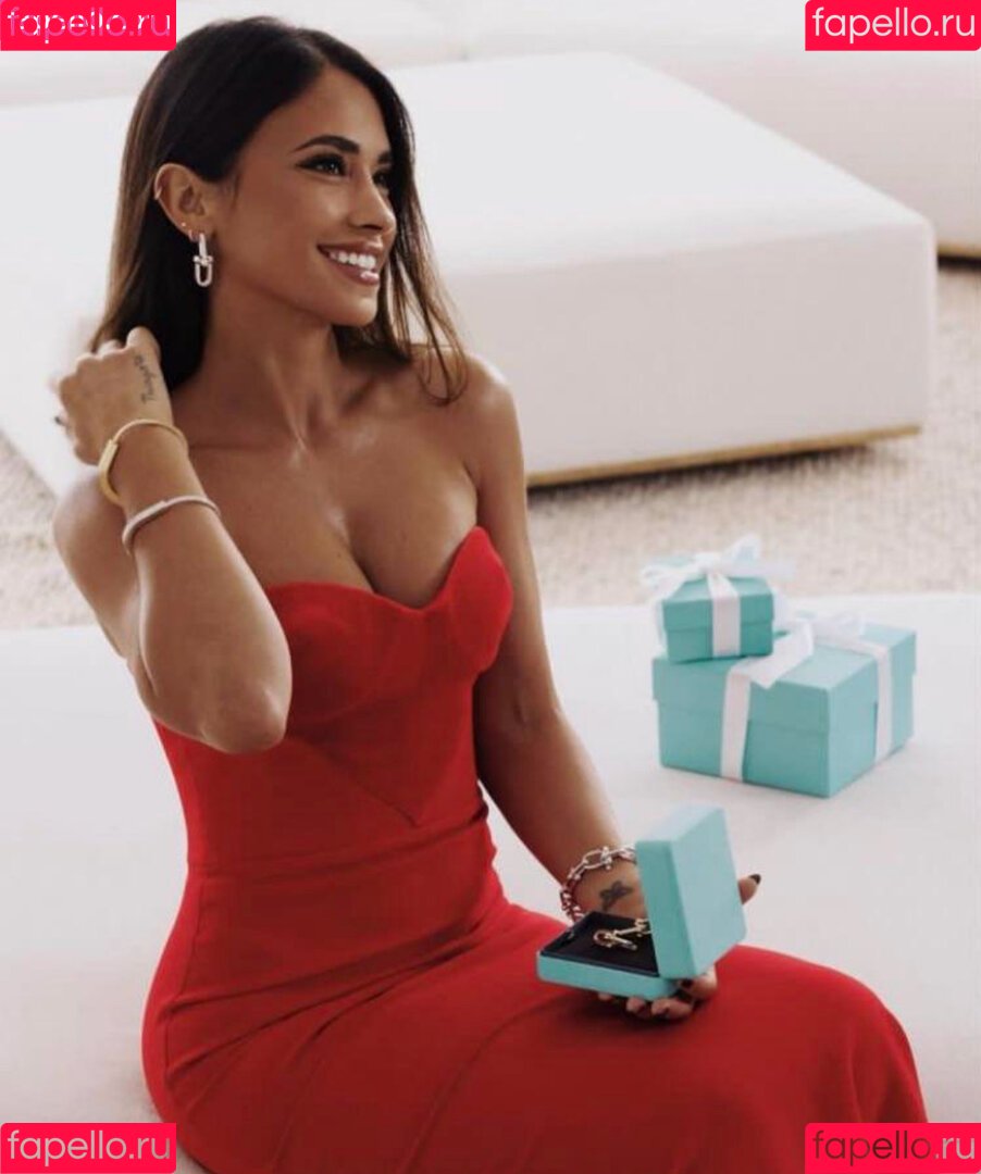 Antonella Roccuzzo Onlyfans Photo Gallery 