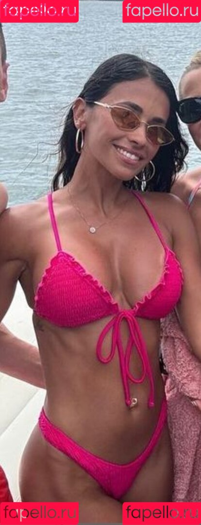 Antonella Roccuzzo Onlyfans Photo Gallery 