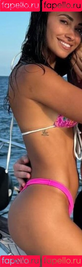 Antonella Roccuzzo Onlyfans Photo Gallery 