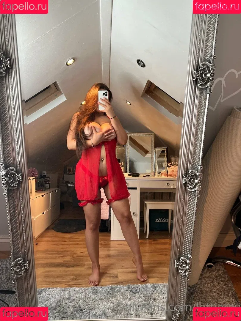 Lottie Ray Onlyfans Photo Gallery 