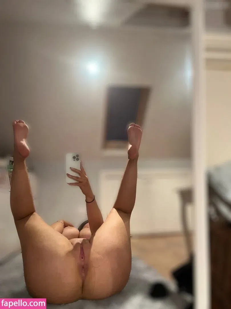 Lottie Ray Onlyfans Photo Gallery 