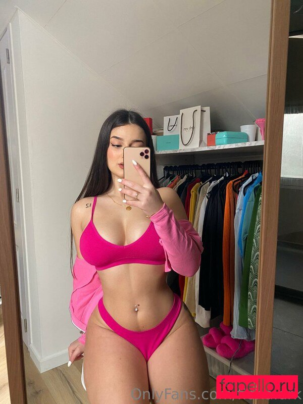 Fiona Duraku Nude Onlyfans Photo 24