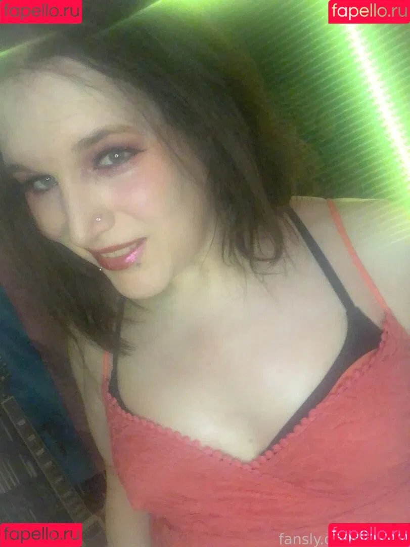 Evie_X Onlyfans Photo Gallery 