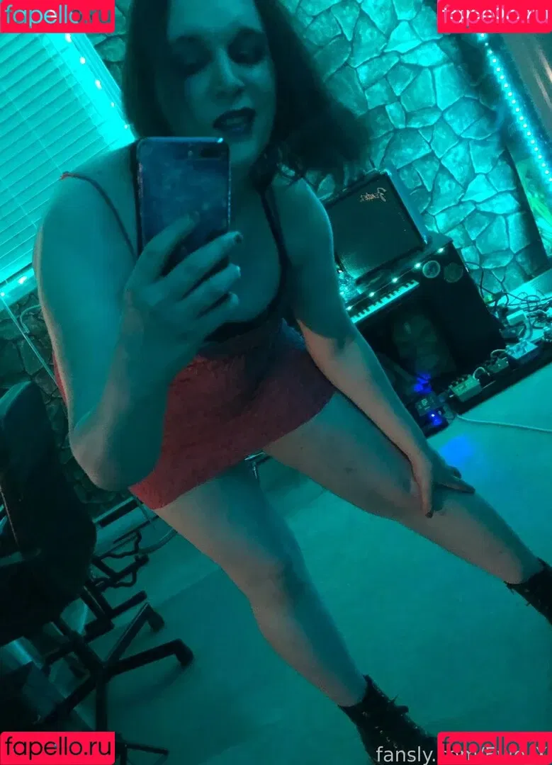 Evie_X Onlyfans Photo Gallery 
