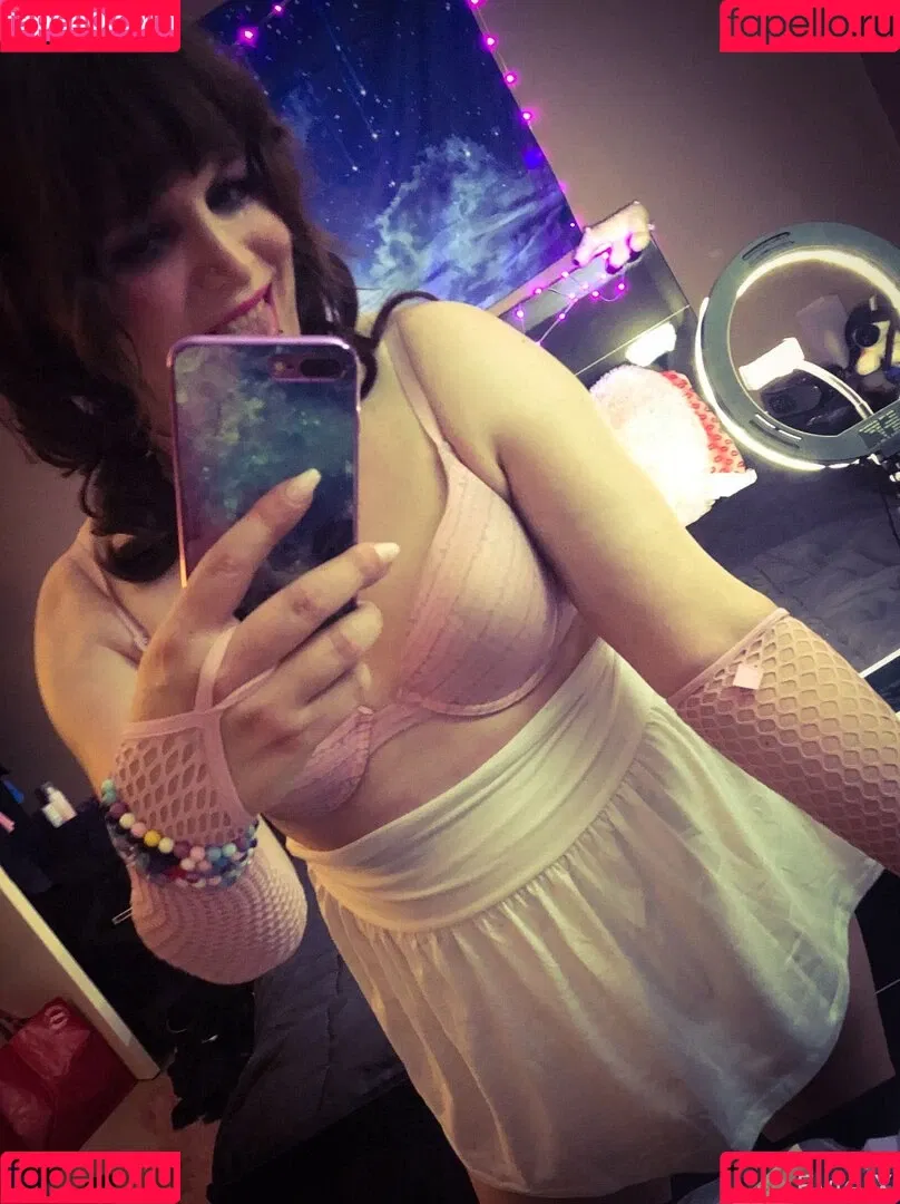 Evie_X Onlyfans Photo Gallery 