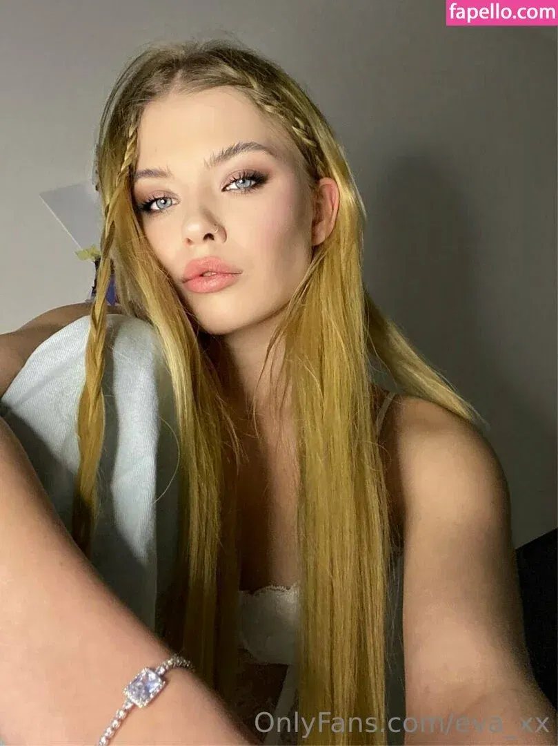 Evie_X Onlyfans Photo Gallery 