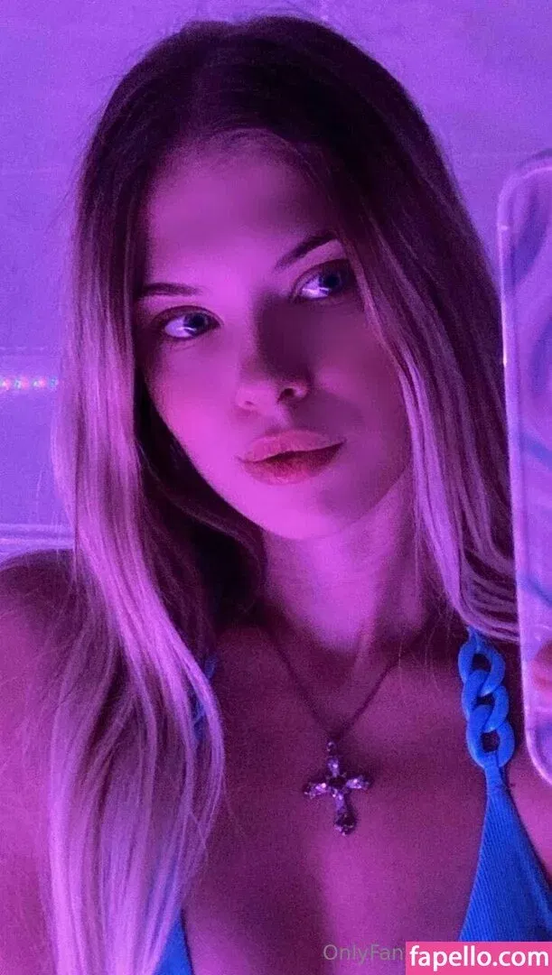 Evie_X Onlyfans Photo Gallery 