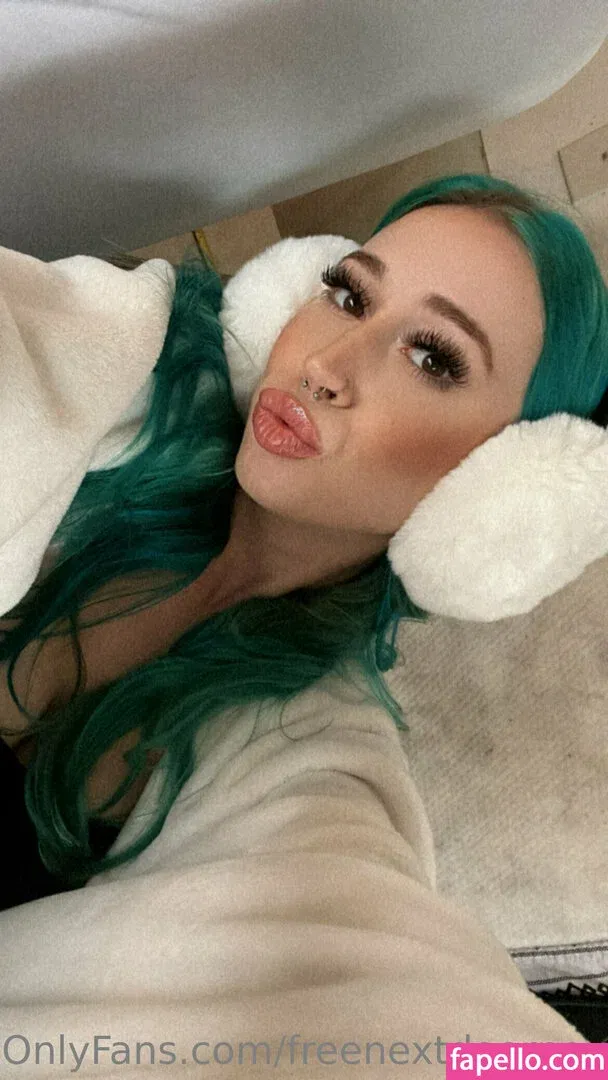 freenextdoornova Onlyfans Photo Gallery 