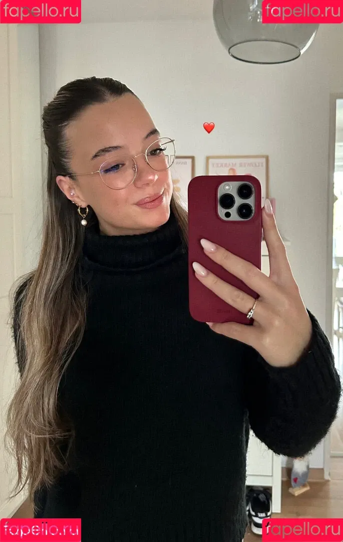 Hannah Cauko Onlyfans Photo Gallery 