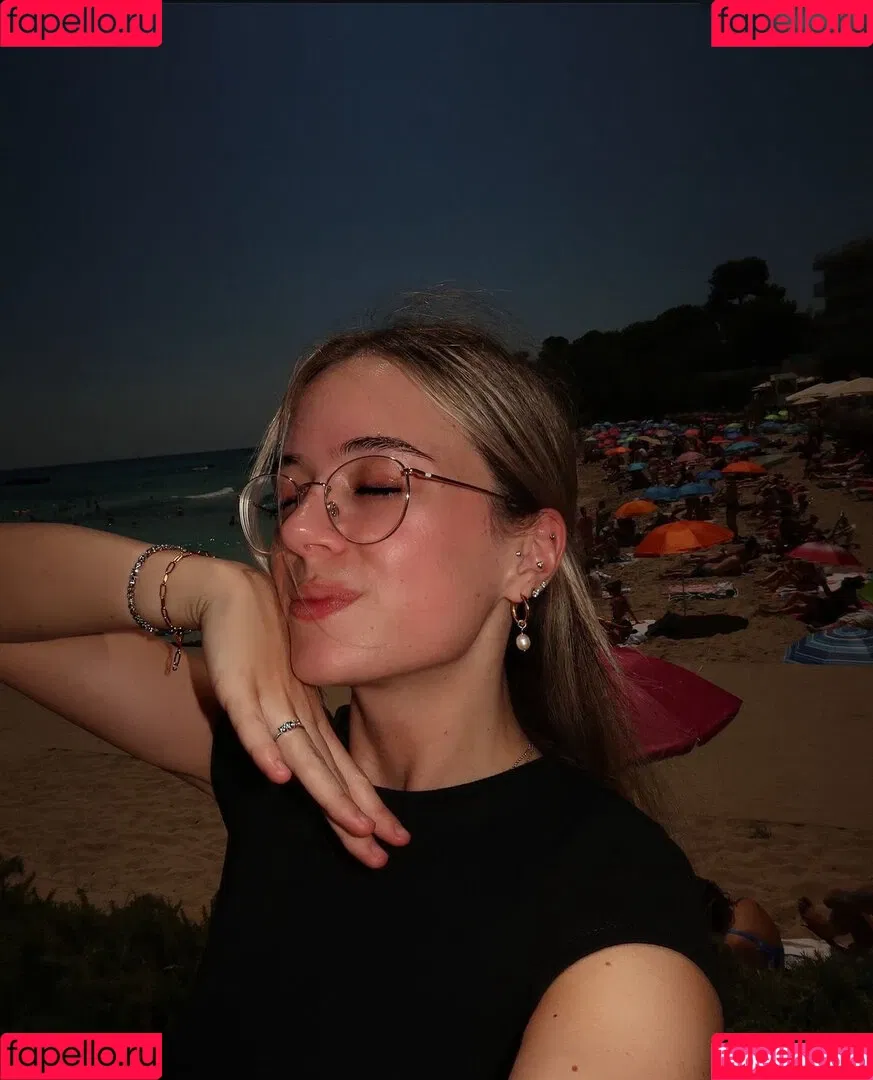 Hannah Cauko Onlyfans Photo Gallery 