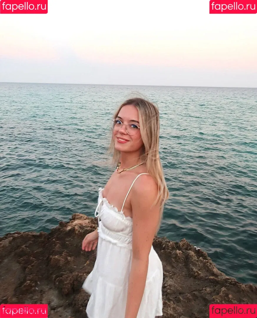 Hannah Cauko Onlyfans Photo Gallery 