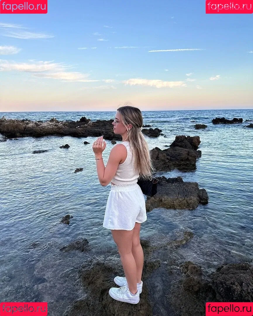 Hannah Cauko Onlyfans Photo Gallery 
