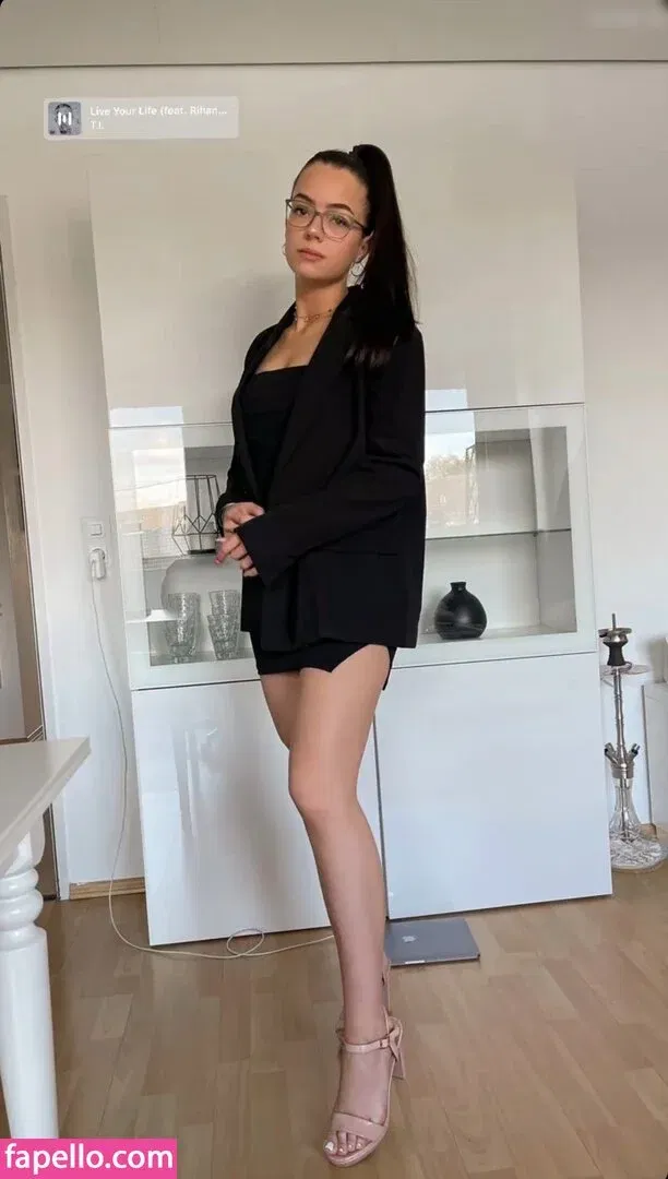 Hannah Cauko Onlyfans Photo Gallery 