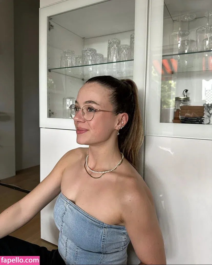 Hannah Cauko Onlyfans Photo Gallery 