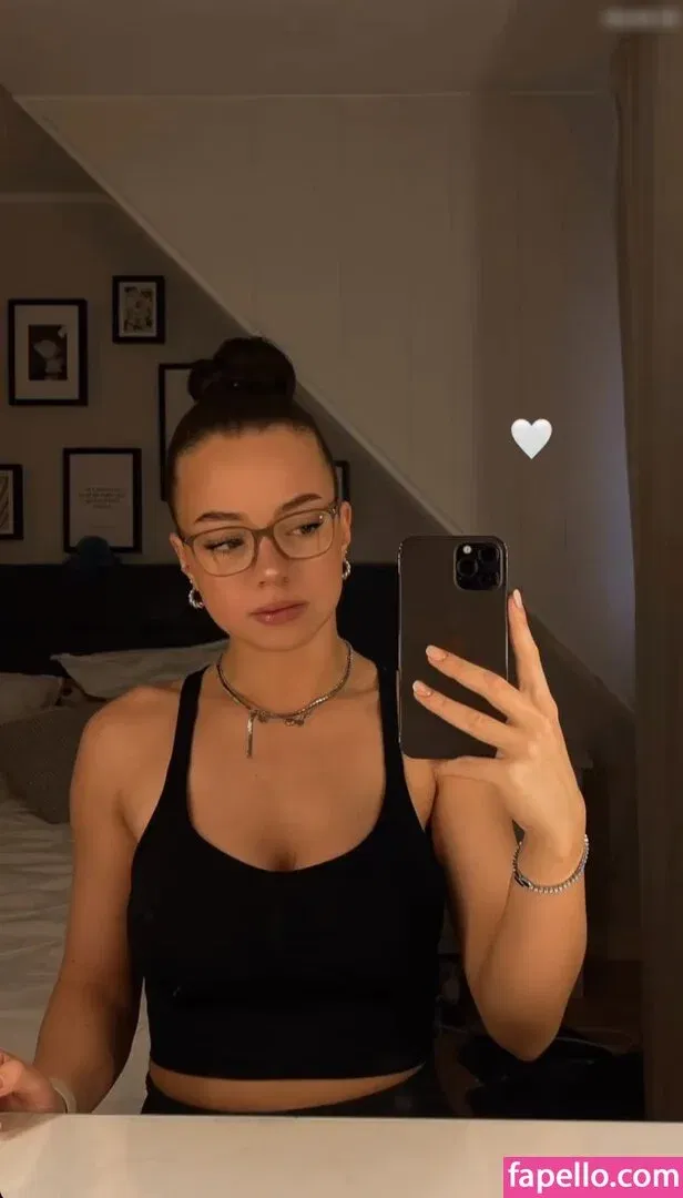 Hannah Cauko Onlyfans Photo Gallery 