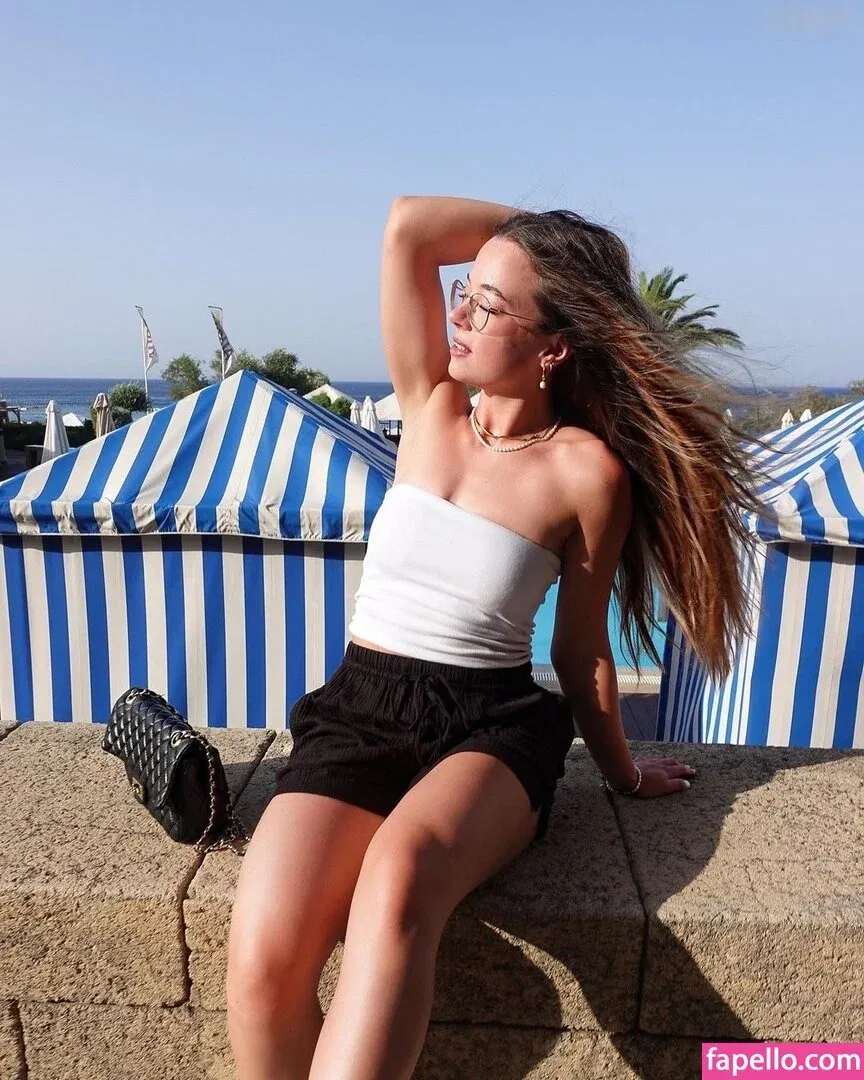 Hannah Cauko Onlyfans Photo Gallery 