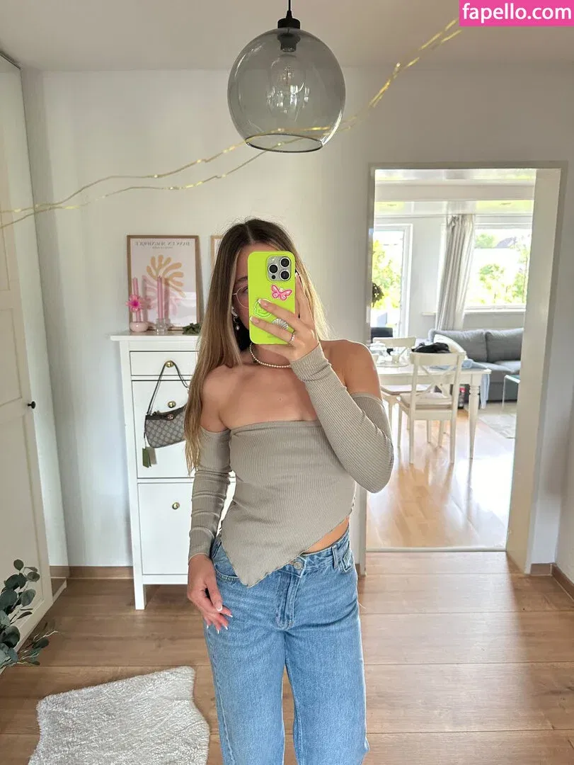 Hannah Cauko Onlyfans Photo Gallery 