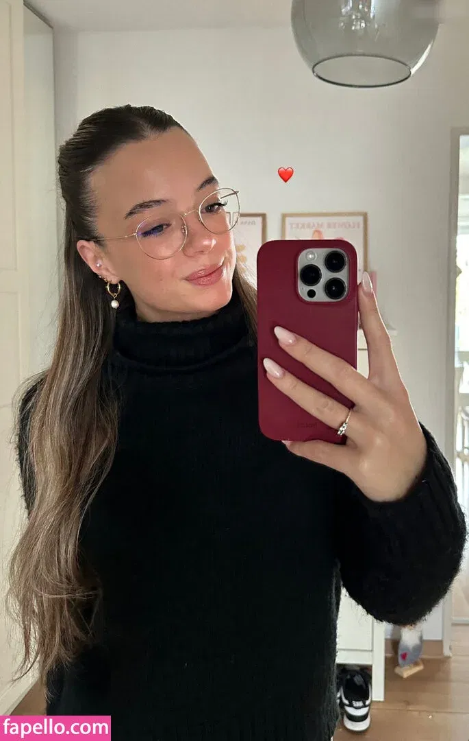 Hannah Cauko Onlyfans Photo Gallery 