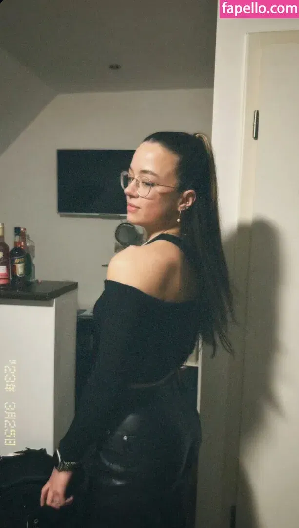 Hannah Cauko Onlyfans Photo Gallery 