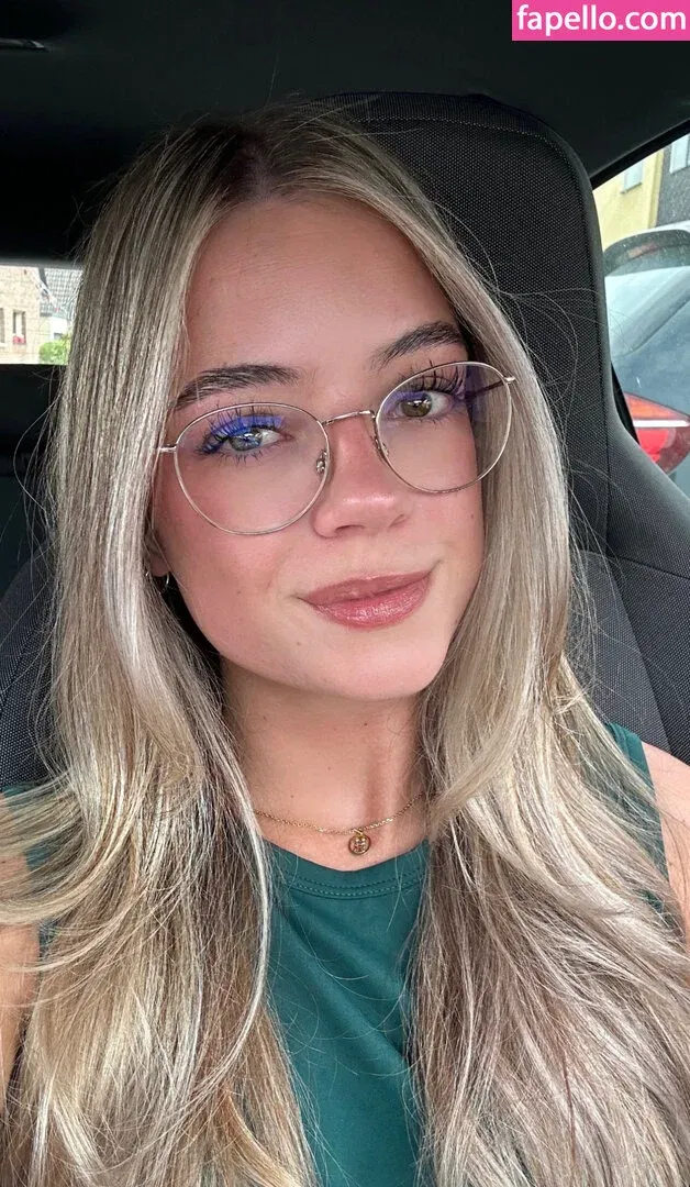 Hannah Cauko Onlyfans Photo Gallery 