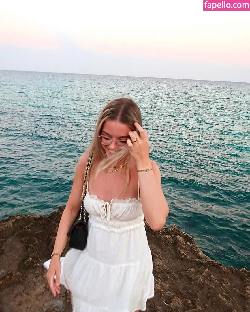 Hannah Cauko Onlyfans Photo Gallery 