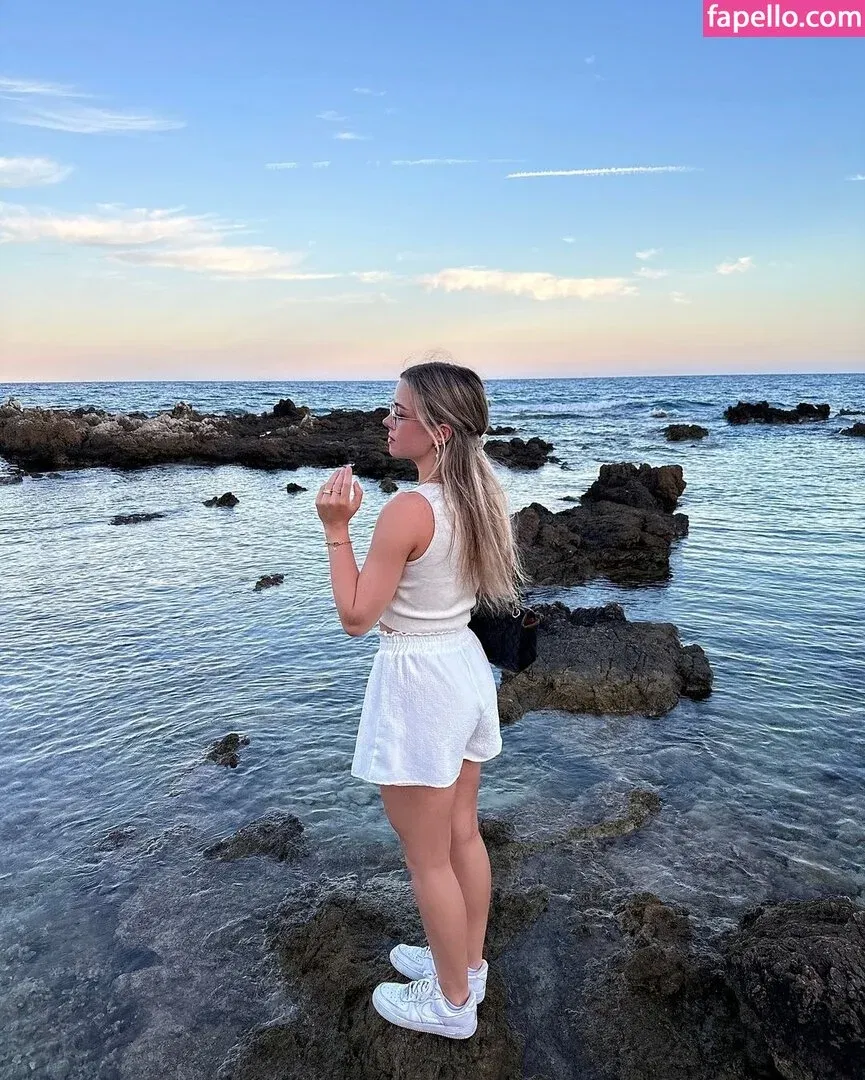 Hannah Cauko Onlyfans Photo Gallery 