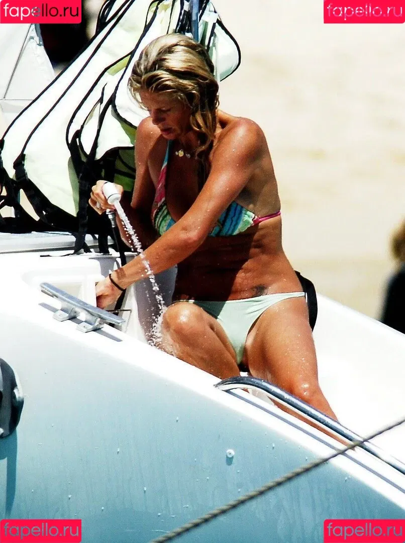 Rachel Hunter Onlyfans Photo Gallery 