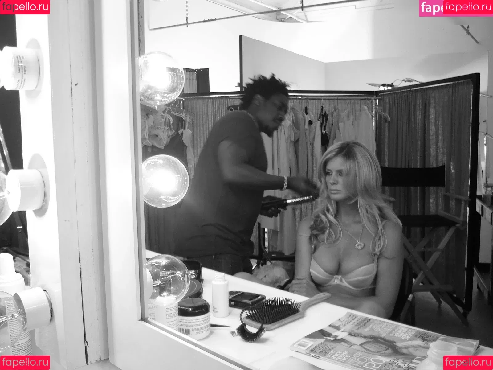 Rachel Hunter Onlyfans Photo Gallery 
