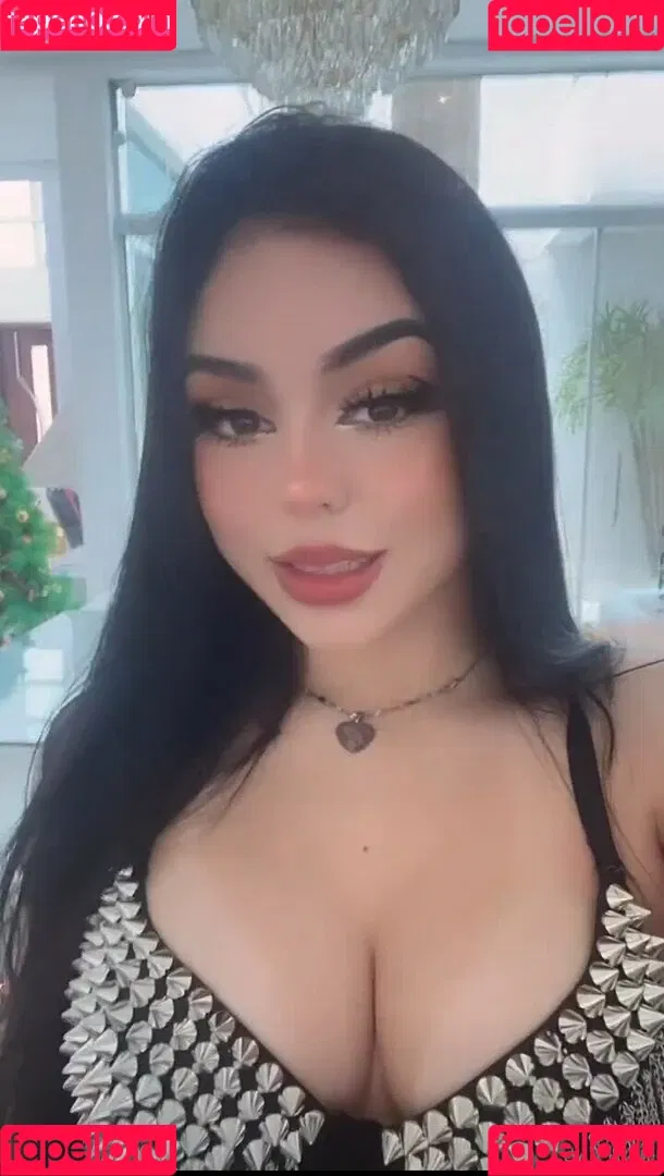 MC Bella Angel Onlyfans Photo Gallery 