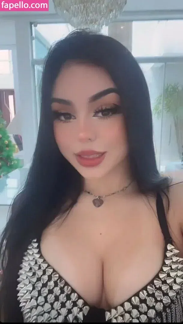 MC Bella Angel Onlyfans Photo Gallery 