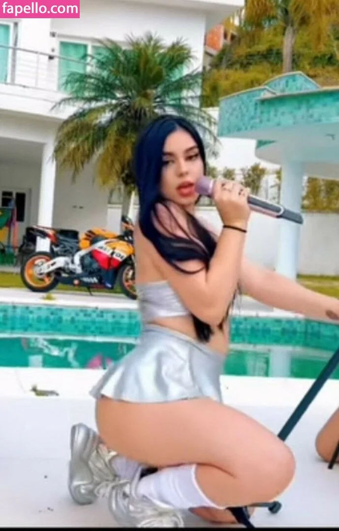 MC Bella Angel Onlyfans Photo Gallery 