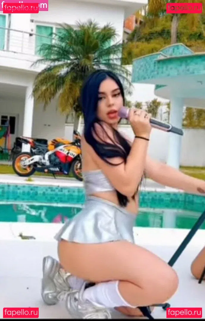 MC Bella Angel Onlyfans Photo Gallery 