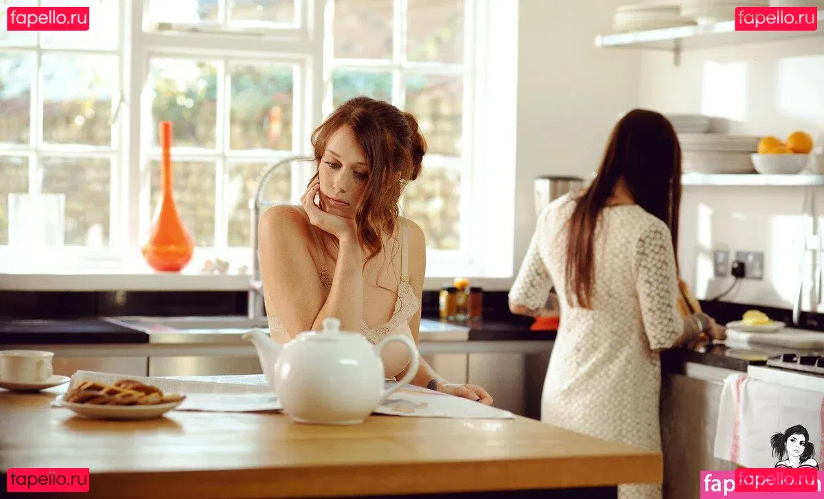 charlottesomething Onlyfans Photo Gallery 