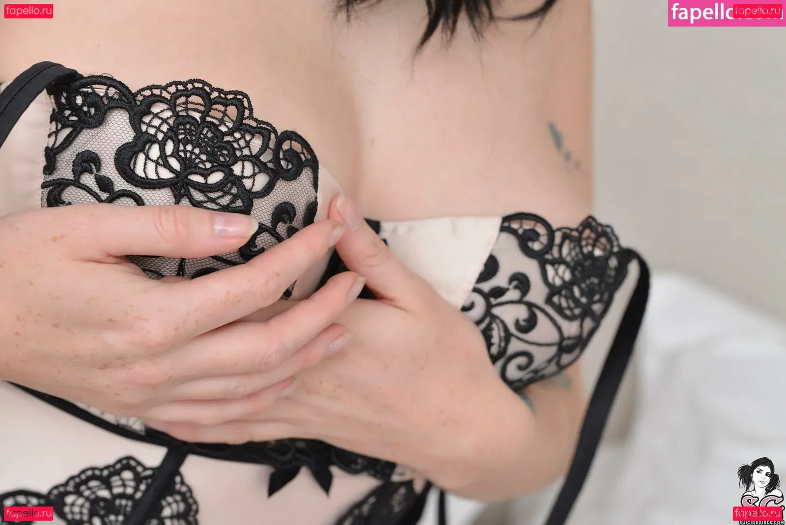 charlottesomething Onlyfans Photo Gallery 