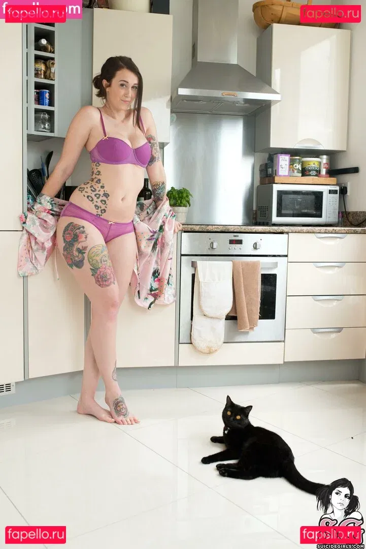 charlottesomething Onlyfans Photo Gallery 