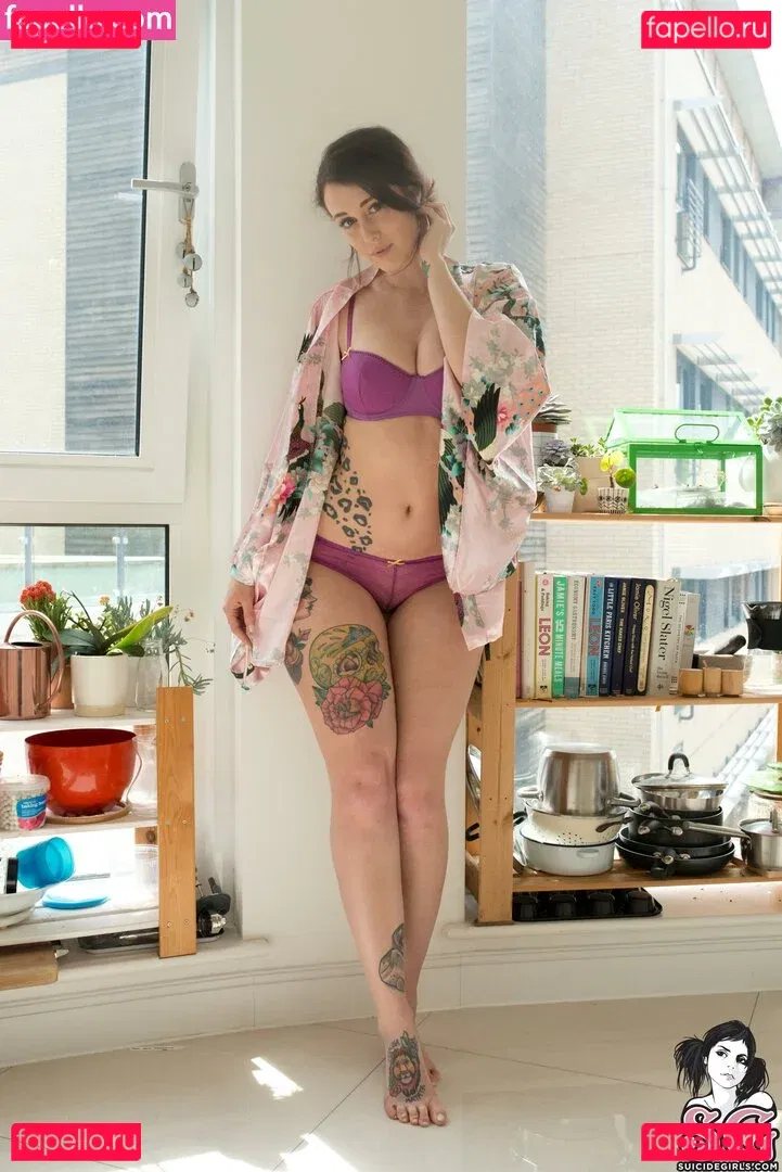 charlottesomething Onlyfans Photo Gallery 