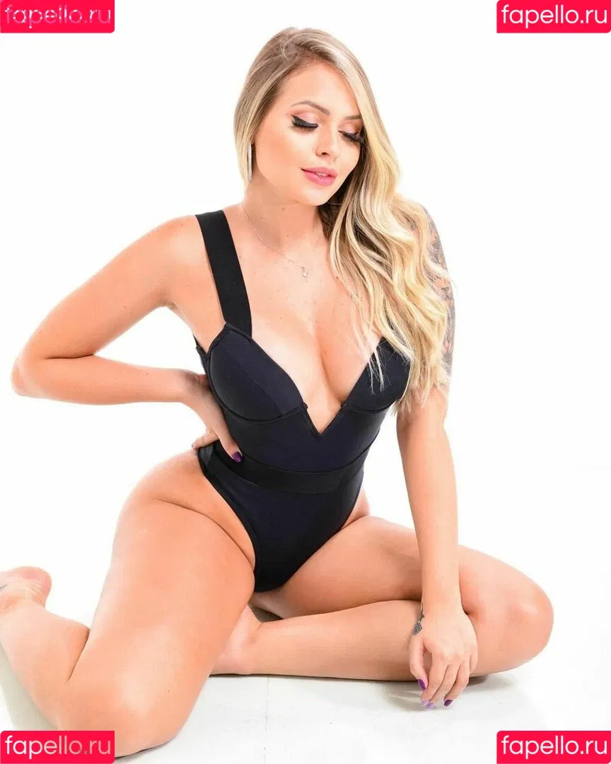 Luiza Sloty Onlyfans Photo Gallery 