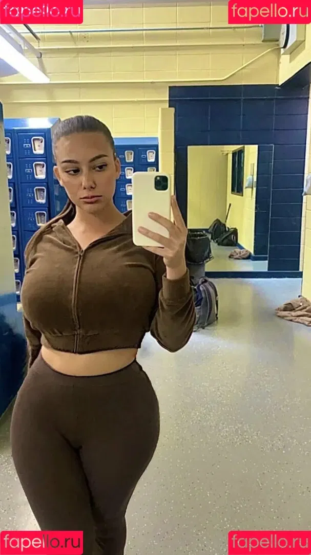 Theworldofbella Onlyfans Photo Gallery 