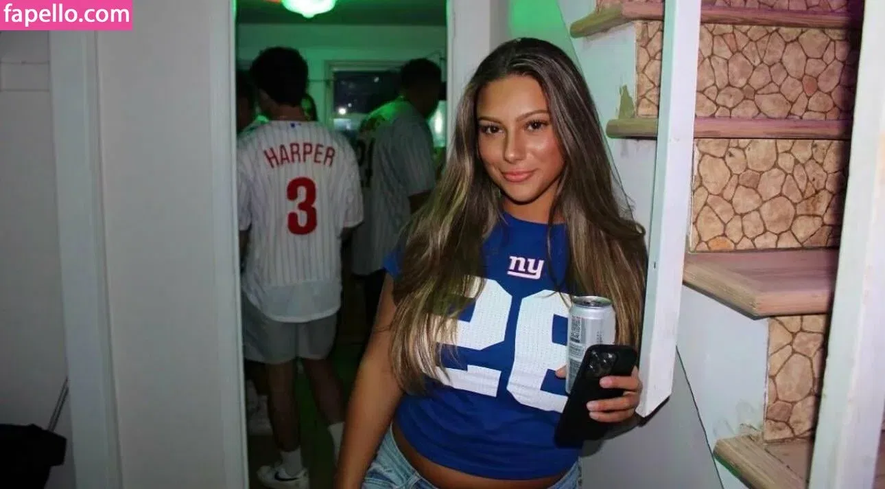 Theworldofbella Onlyfans Photo Gallery 