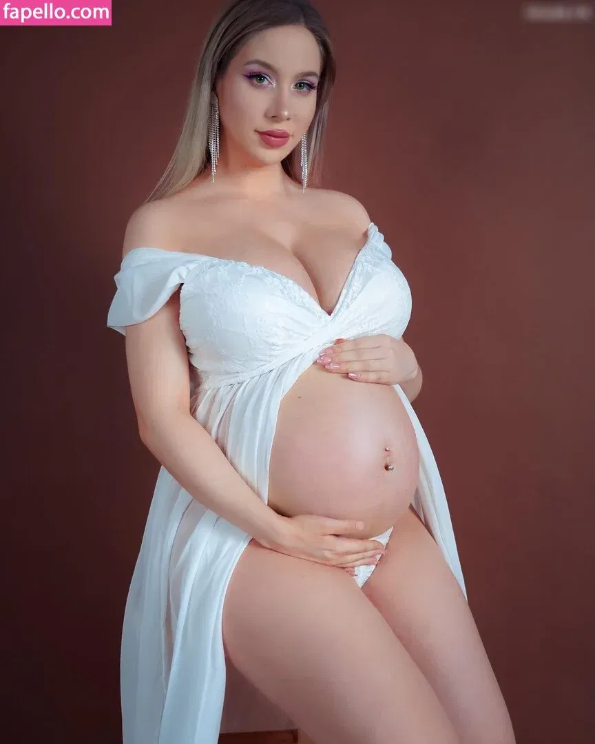 Pnky Sparkles Onlyfans Photo Gallery 